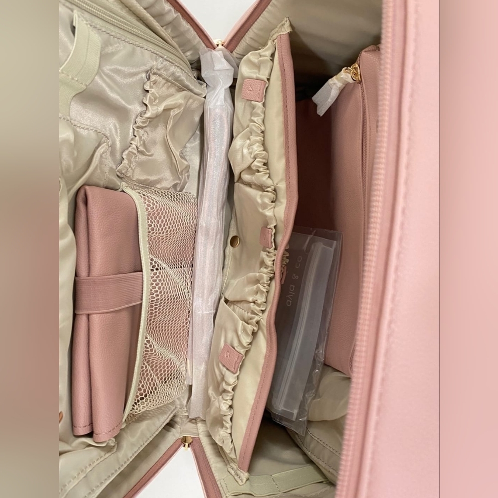 LAST PIECE, Brand New Large Travel Bag color Mauve Pink - Picture 6 of 10